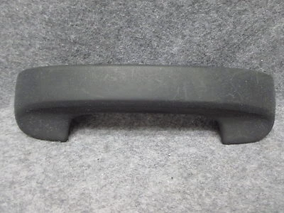Tirador de puerta exterior Saturn Vue 2002-2007 2003 2004 2005 06 negro OEM 21396 Foto 1 de 2