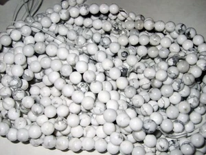 - Pietre Dure Forate a Filo - HOWLITE sfera 4 mm 92-96 pz ca. - Picture 1 of 1