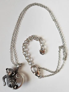 Collar Colgante Mono Brighton 20"-Ajustable - Imagen 1 de 4