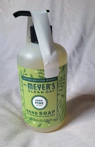 Mrs Meyer's Clean Day Hand Soap Iowa Pine Scent 12.5 oz - Picture 1 of 3