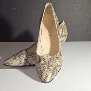 Johansen Brown Snakeprint Oxford Vamp Kitten Heels Size 7.5 AA* - Picture 1 of 20