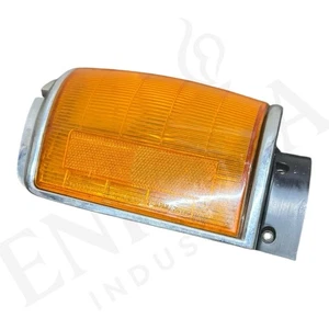 Luz marcadora lateral derecha Toyota Pickup 1984-1988 4runner OEM JAPÓN - Imagen 1 de 6