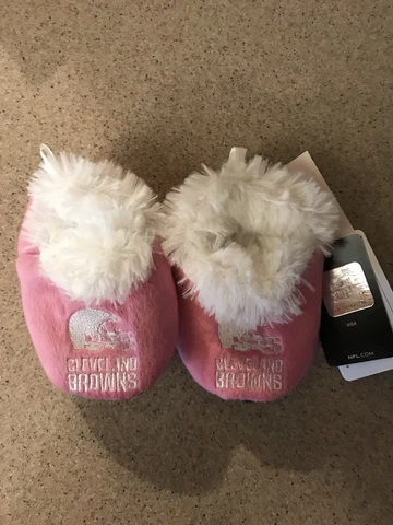 Cleveland Browns NFL Baby Infant Pink Booties, Size XLarge 12/24 Months, NWT Cover
