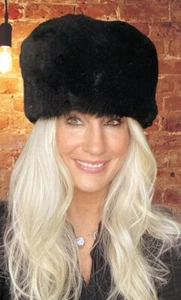 Vintage Genuine  Sheepskin Hat Womens Black  Dr. Zhivago Style 1950s Large Size - Picture 1 of 4