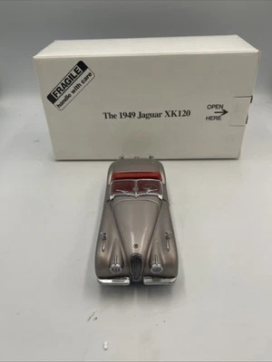 Danbury Mint 1949 Jaguar XK 120 1/24 Diecast Model Car Silver - Image 1 of 4