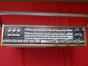Telefunken Bajazzo de luxe 201 Kofferradio Weltempfänger Oldtimer Radio TOP - Bild 1 von 5