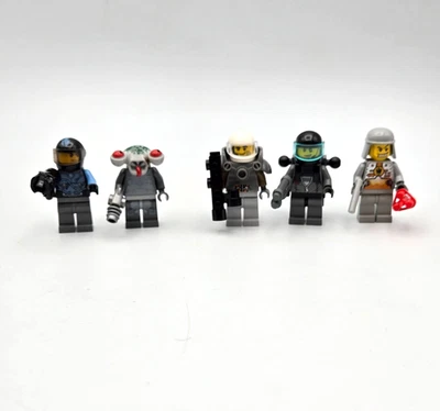 LEGO Minifigure Lot x5 Minifigures w/ Accessories Action Adventure Space Agents - Image 1 of 4