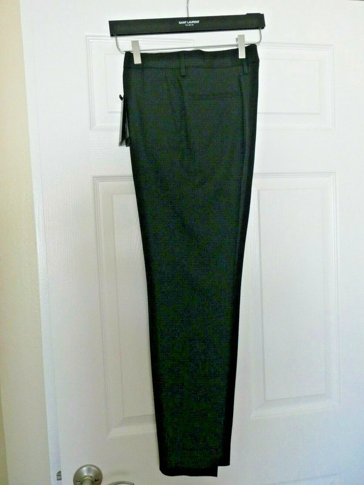 Calça slim preta Yves Saint Laurent Paris Hedi Slimane tamanho F44 - Imagem 1 de 4