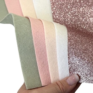 Paquete Rose Blooms 100 % lana pura fieltro y brillo - Proveedor con sede en Sydney - Imagen 1 de 4