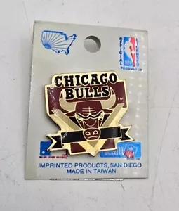 1993 Chicago Bulls Pin New - Picture 1 of 3
