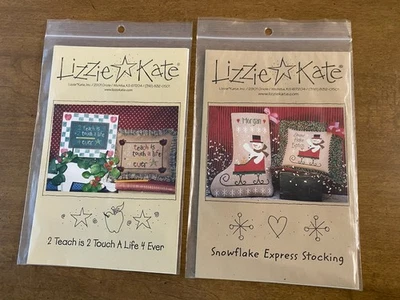 Medias expresas de copo de nieve con patrones de punto de cruz Lizzie Kate y 2 Teach, 2 toques Foto 1 de 4