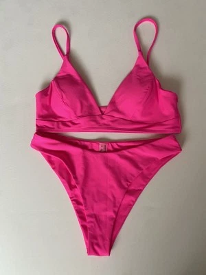 Traje de baño superior e inferior de bikini rosa de 2 piezas con acolchado Barbie - Talla S -A15 Foto 1 de 4