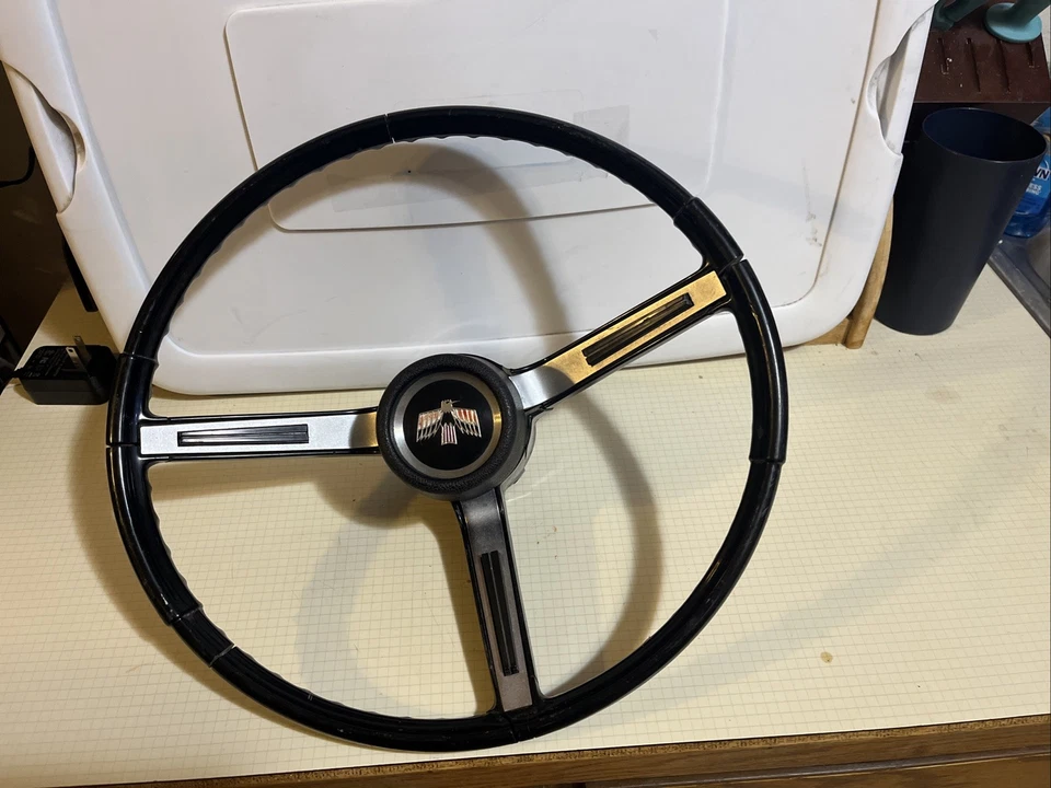 Firebird 1968 volante Foto 1 de 4