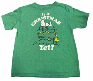 NWT Boys Peanuts SNOOPY “Is It Christmas Yet?” Green T-shirt 4 Dog - Picture 1 of 3