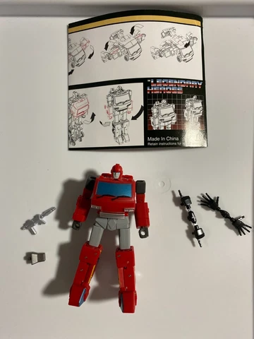 NewAge H-7 McCoy (Ironhide) LOOSE w/ accessories and instructions Cover
