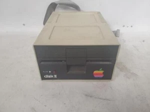 Vintage Apple Computer Inc A2M0003 5.25" External Disk II Floppy Drive - Picture 1 of 6
