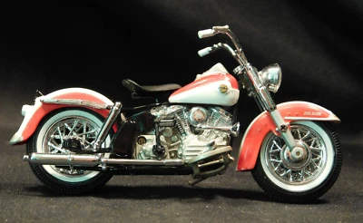 Franklin Mint Harley Davidson 1958 Duo Glide 1/24 scale  (25-06-013) - Image 1 of 4