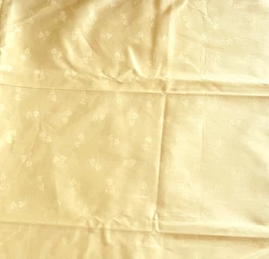 Mantel Damasco Amarillo Mantequilla 100% Algodón Pesado Pequeño Doble Hoja 60 x 104 Nuevo sin Etiquetas - Imagen 1 de 6