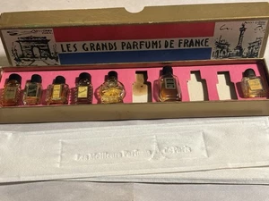 De colección Les Grands Parfums De Paris Francia 10 Miniatura Embotellada *Ver Descripción - Imagen 1 de 10