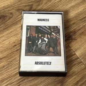 Madness Absolutely Kassette ZSEEZ29 UK 1. Ausgabe 1980 Papieretikett sehr guter Zustand - Bild 1 von 6