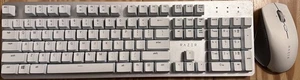 Razer Pro Type Keybaord + Pro Click Mouse - RC30-030702, RZ01-0299 White 100% - Picture 1 of 9