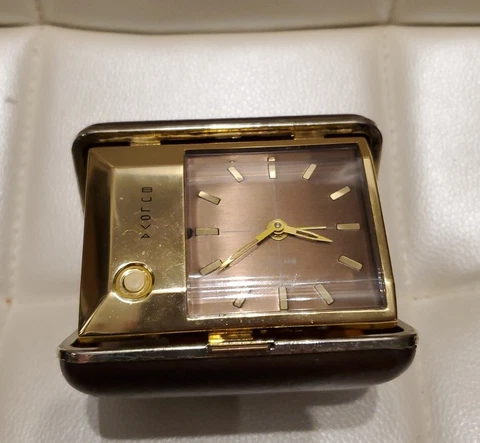Antique Vintage Bulova Japan Alarm Wound Up Table Desk Travel Watch Clock Cased Cover