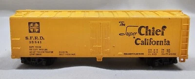 Mantua HO Scale Santa Fe 40' Wood Reefer Car SFRD 25841 Super Chief California - Image 1 of 4