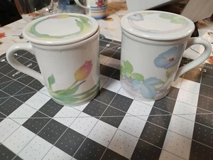 2 Toscany Collection Tea Cups w/Lids - Picture 1 of 5