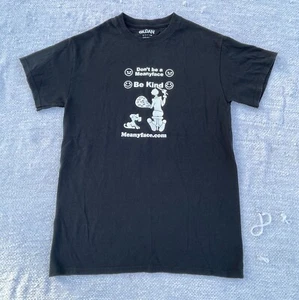 Gildan Small T Shirt Black Cotton Graphic Tee Funny - Picture 1 of 8