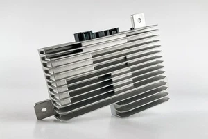 Fisker Fahrzeug Audio Amplifier FM2970300083F (Sonavox) - OEM - 500W -NEU! - Picture 1 of 10