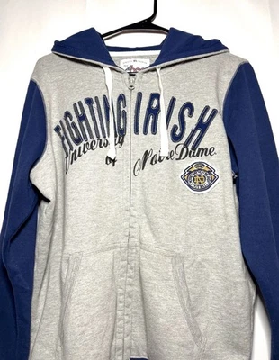 Sudadera con Capucha G-III 4HER Vintage Notre Dame Lucha Irlandesa con Cremallera Gris Talla XL Foto 1 de 4