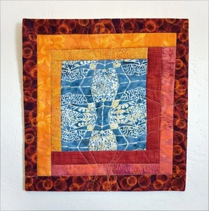 Quilt Wandbehang Kunst von Candace Hunter, 15" x 15" neu, fertig zum Aufhängen - Bild 1 von 3