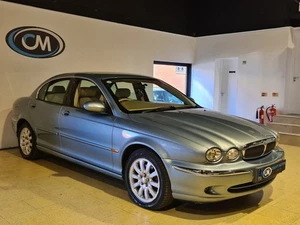 2001 Jaguar X-Type 2.5 V6 SE Saloon 4dr Petrol Automatic (AWD) (244 g/km, 194 bh - Picture 1 of 24