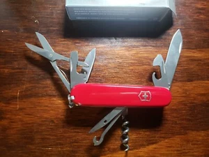 Victorinox Swiss Army Multi-Tool, Huntsman Pocket Knife - Red 1.3713 - Picture 1 of 5