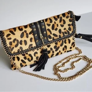 Neu mit Etikett Sondra Roberts Nieten Leopard Clutch Kette Umhängetasche - Bild 1 von 4