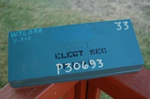 Tektronix Oscilloscope Front Cover for 22XX scopes, 2235, 2232, 2230, 2236, 2215 - Picture 1 of 10