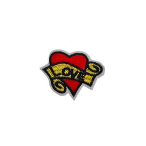 Parche Love Corazon Termoadhesivo Ropa Plancha Heart patch Clothing Bordado rojo - Picture 1 of 2