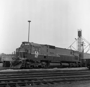 Pacific Great Eastern PGE Railroad 701 C-630 Vancouver BC 8-70 Negativ 0814 - Bild 1 von 1