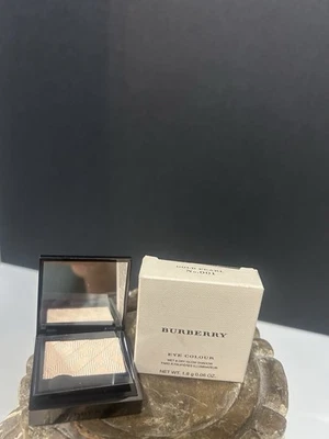 Burberry Eye Color Wet& Dry Silk Shadow Gold Pearl  .09oz - Image 1 of 4