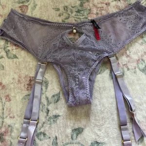 Vtg Panties Garter Belt Combo Purple Lace Brief Pearl 1X 2X - Bild 1 von 8