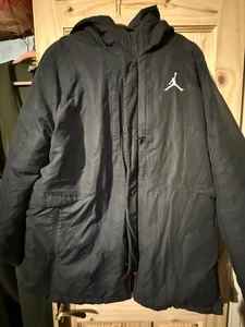 Jordan Essential Puffer 550 jacket Size Large Red And Black - Picture 1 of 11
