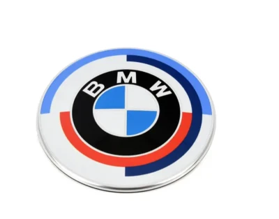 Insignia original BMW 50 años M Heritage 82 mm capó maletero delantero emblema capó logotipo Foto 1 de 2