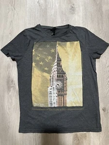 H&M Medium Freedom Cities New York London Tshirt - Picture 1 of 5