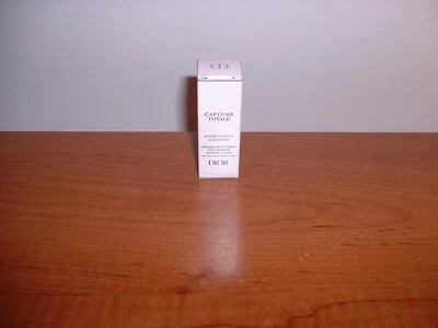 NUEVA MUESTRA DE VIAJE CHRISTIAN DIOR CAPTURA TOTAL SUEÑO RED DE CUIDADO DE LA PIEL CON 0,17 oz. Foto 1 de 4