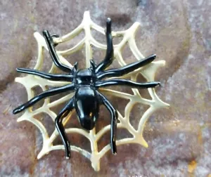 Black Spider Hinged on a Gold Web Brooch pin - Halloween - Picture 1 of 4