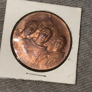 1969 APOLLO XII CONRAD GORDON BEAN MEDAL - Picture 1 of 2