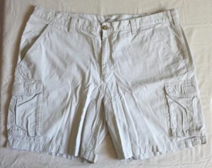 Croft and Barrow Men's Beige Cargo Shorts 44 100% Cotton - Picture 1 of 5