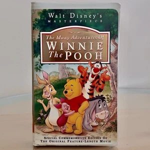 Walt Disney's The Many Adventures of Winnie the Pooh VHS - Imagen 1 de 7