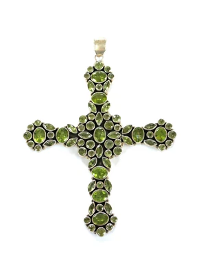 großer Kreuzanhänger - mit zahlreichen Peridots besetzt - aus Silber - L=10,5cm - Bild 1 von 4