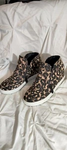 Ankle Bootie Shoes Sz 8M Animal Print Hidden Wedge Leopard Sneaker Madden Girl - Picture 1 of 8